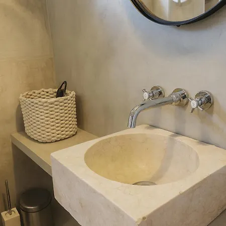 Campo De Santa Clara 98 ליסבון