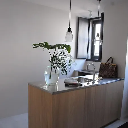 Campo De Santa Clara 98 * Lisboa